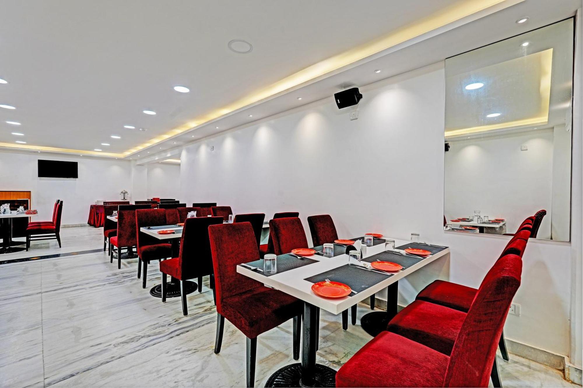 Hotel Hight Krone A Family Hotel Near Igi Airport Delhi Νέο Δελχί Εξωτερικό φωτογραφία