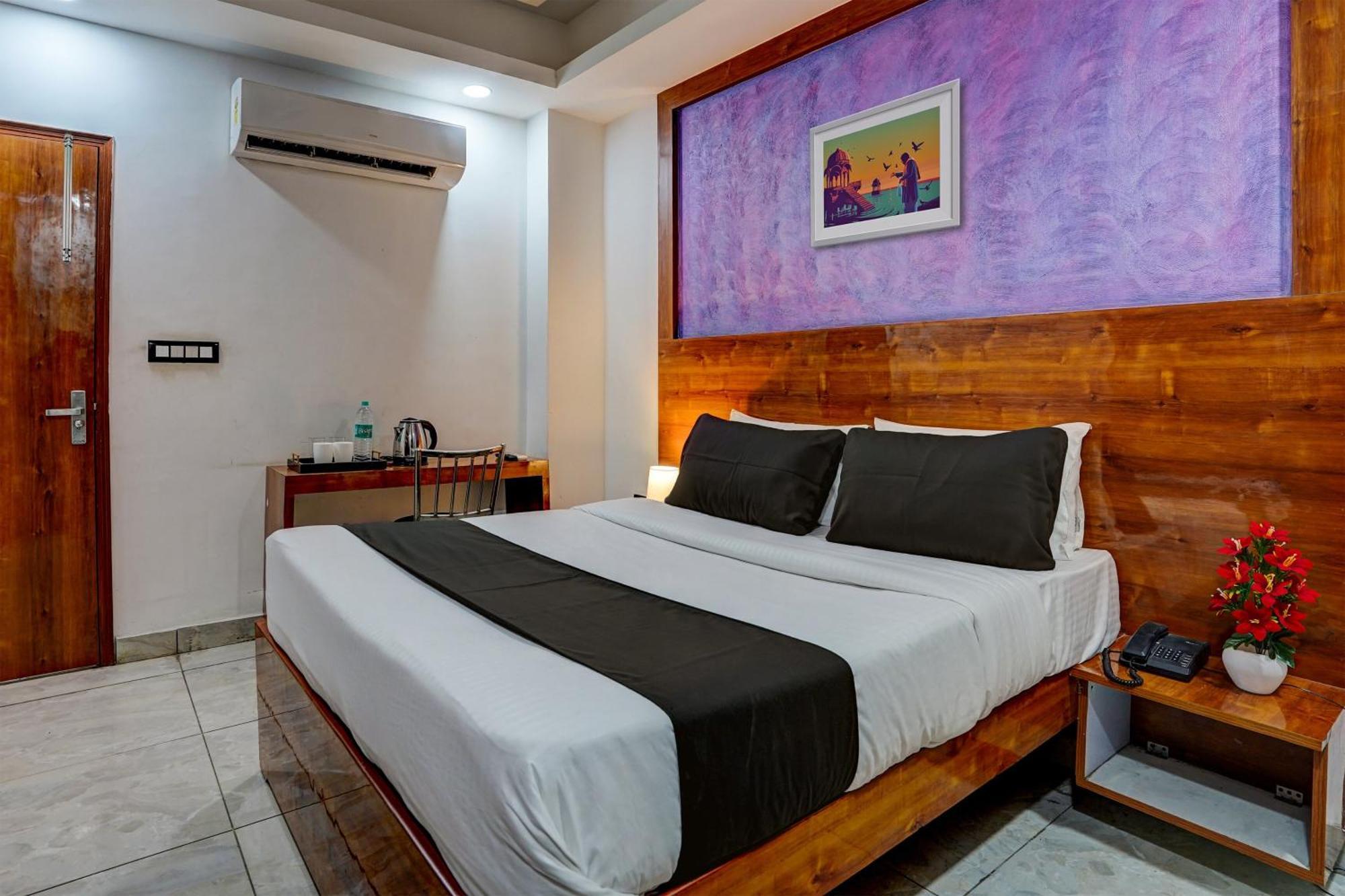 Hotel Hight Krone A Family Hotel Near Igi Airport Delhi Νέο Δελχί Εξωτερικό φωτογραφία