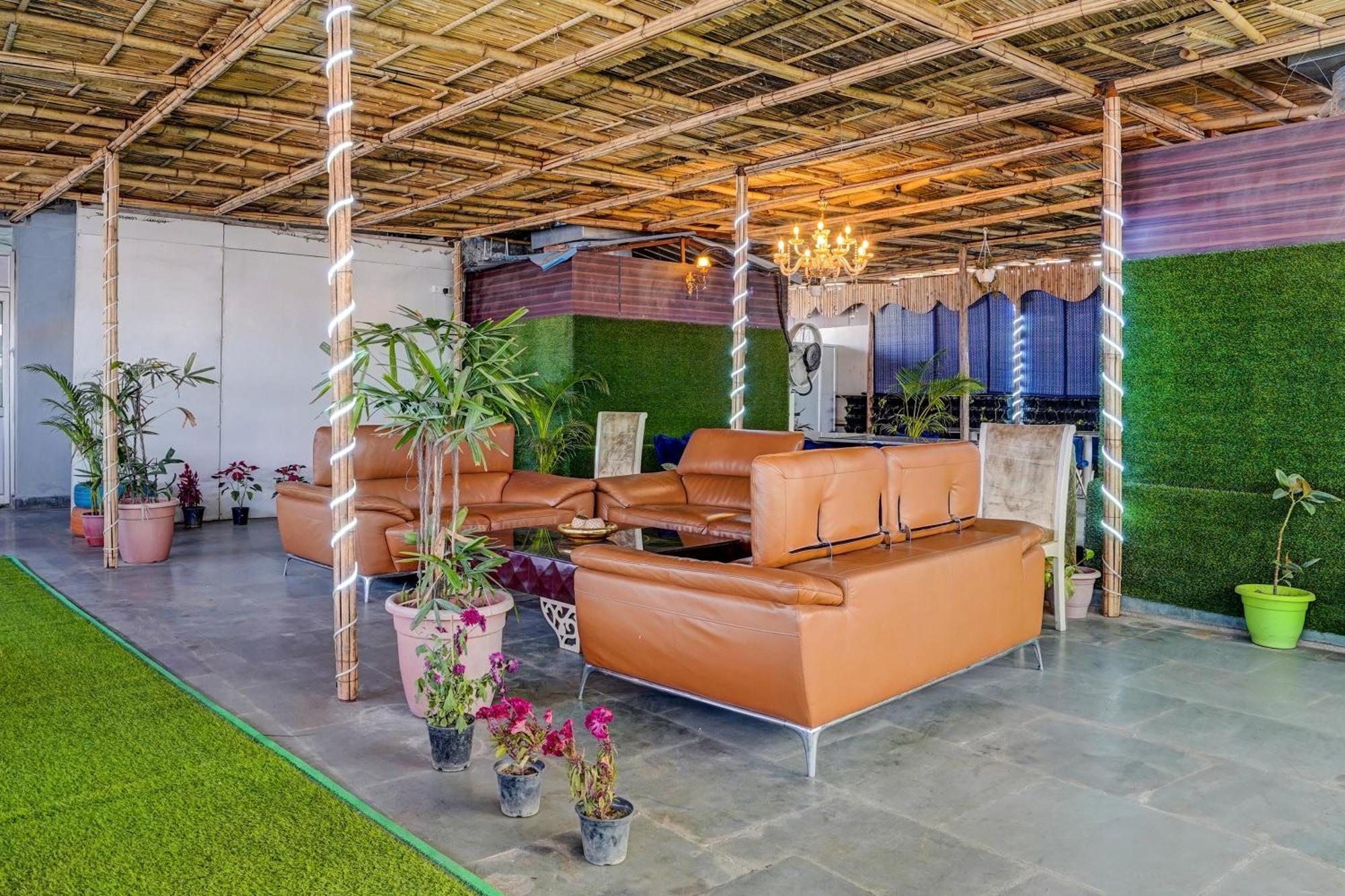 Hotel Hight Krone A Family Hotel Near Igi Airport Delhi Νέο Δελχί Εξωτερικό φωτογραφία