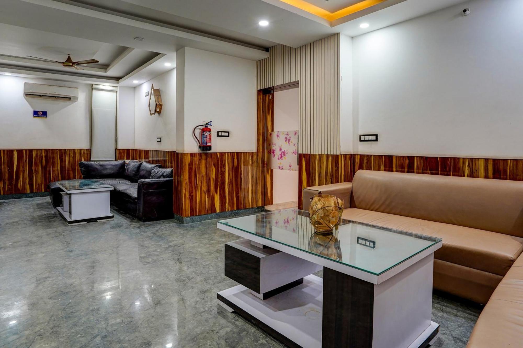 Hotel Hight Krone A Family Hotel Near Igi Airport Delhi Νέο Δελχί Εξωτερικό φωτογραφία