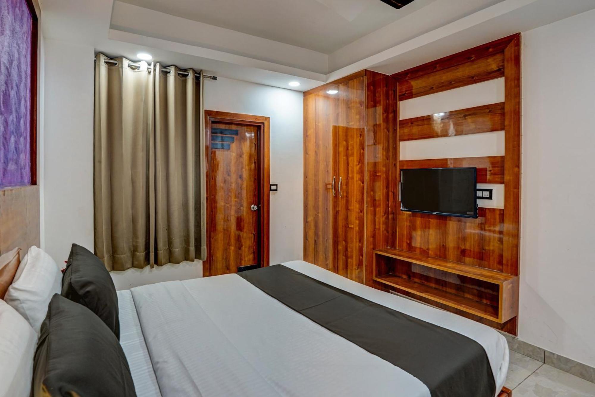 Hotel Hight Krone A Family Hotel Near Igi Airport Delhi Νέο Δελχί Εξωτερικό φωτογραφία